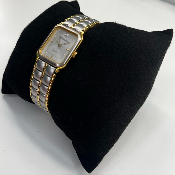 VTG Valentino Two-Tone Quartz Dress Watch Rectangular Case New Battery Unisex - Picture 2 of 7
